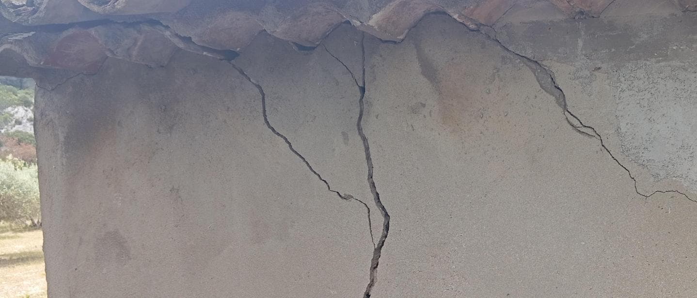 Diagnostic de fissures sur un cabanon agricole